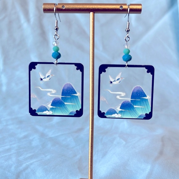 Transparent Square Shape Mountain Crane Asian Pattern Dangle Acrylic Earrings - Picture 2 of 5